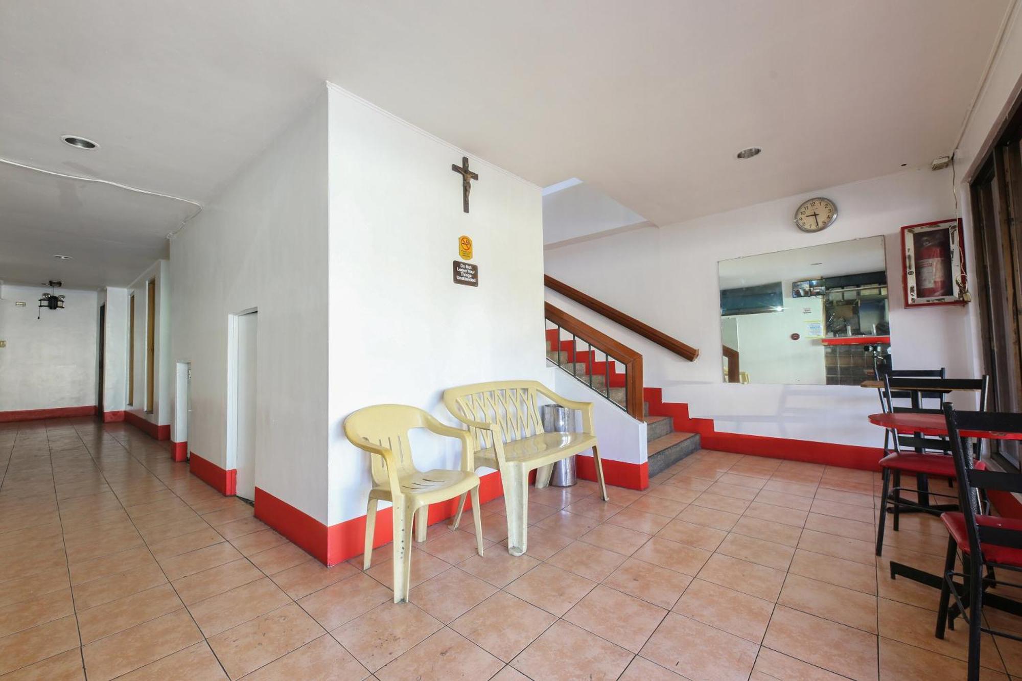 Busline Apartelle เกซอนซิตี้ ภายนอก รูปภาพ